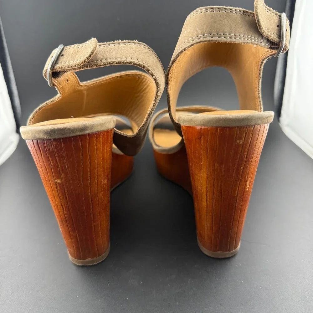 Lucky Brand Taupe Suede Platform Wedge Sandals Buckle Ankle Strap‎ Wood Heel